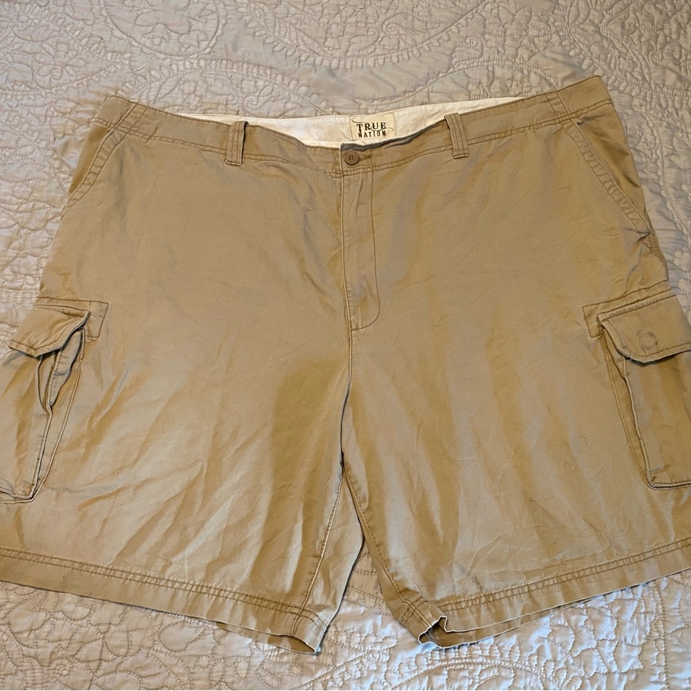Men’s 50 Cargo Shorts - Picture 2 of 6